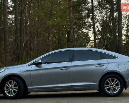 Серый Хендай Соната, объемом двигателя 2 л и пробегом 169 тыс. км за 11700 $, фото 22 на Automoto.ua