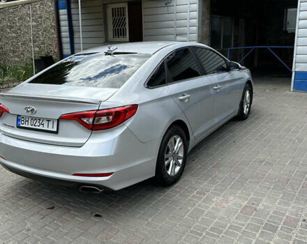 Сірий Хендай Соната, об'ємом двигуна 2.4 л та пробігом 155 тис. км за 10900 $, фото 5 на Automoto.ua