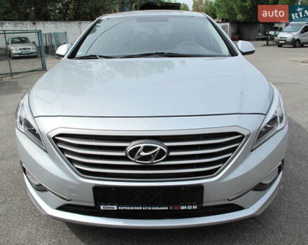 Сірий Хендай Соната, об'ємом двигуна 2 л та пробігом 265 тис. км за 10500 $, фото 2 на Automoto.ua