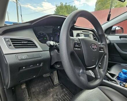 Сірий Хендай Соната, об'ємом двигуна 2 л та пробігом 380 тис. км за 10500 $, фото 15 на Automoto.ua