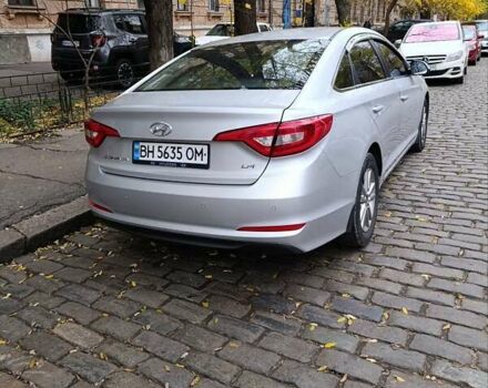 Серый Хендай Соната, объемом двигателя 2 л и пробегом 495 тыс. км за 8500 $, фото 4 на Automoto.ua