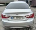 Сірий Хендай Соната, об'ємом двигуна 2 л та пробігом 305 тис. км за 12300 $, фото 1 на Automoto.ua
