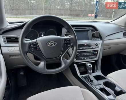 Серый Хендай Соната, объемом двигателя 2.36 л и пробегом 93 тыс. км за 9800 $, фото 28 на Automoto.ua