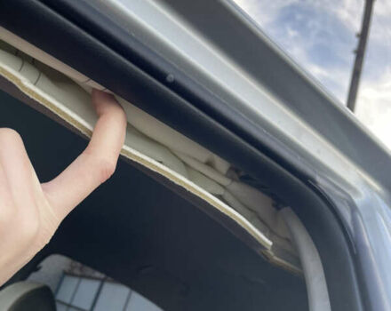 Сірий Хендай Соната, об'ємом двигуна 2.36 л та пробігом 97 тис. км за 3700 $, фото 14 на Automoto.ua