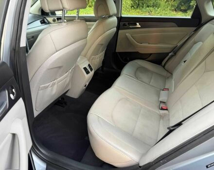 Серый Хендай Соната, объемом двигателя 2.4 л и пробегом 79 тыс. км за 1500 $, фото 11 на Automoto.ua