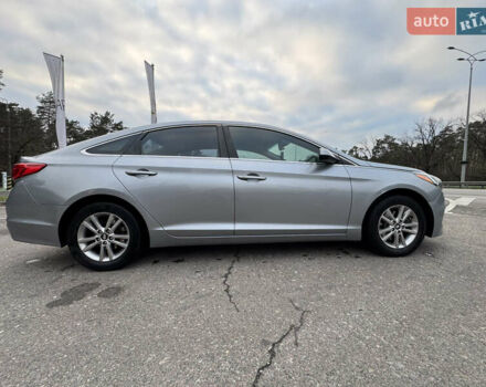 Серый Хендай Соната, объемом двигателя 2.36 л и пробегом 93 тыс. км за 9800 $, фото 14 на Automoto.ua