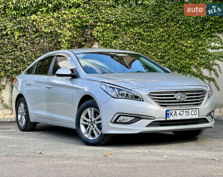 Серый Хендай Соната, объемом двигателя 2 л и пробегом 350 тыс. км за 8700 $, фото 2 на Automoto.ua