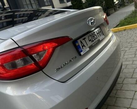 Серый Хендай Соната, объемом двигателя 2 л и пробегом 381 тыс. км за 8300 $, фото 13 на Automoto.ua