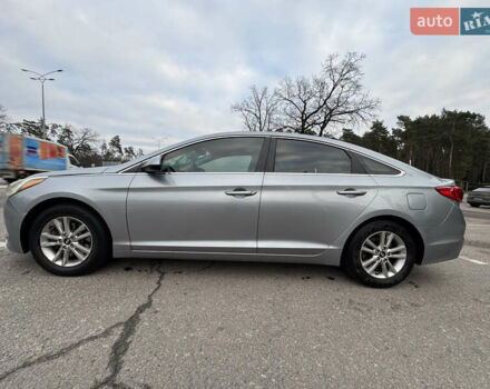 Серый Хендай Соната, объемом двигателя 2.36 л и пробегом 93 тыс. км за 9800 $, фото 7 на Automoto.ua