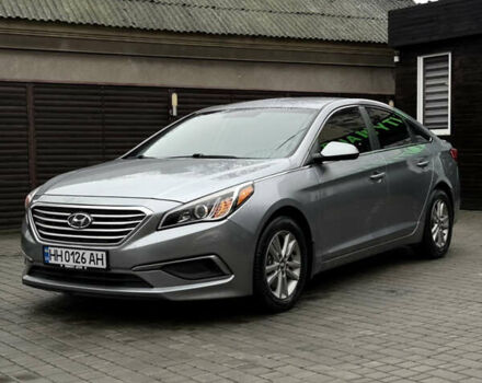 Сірий Хендай Соната, об'ємом двигуна 2.36 л та пробігом 100 тис. км за 8900 $, фото 1 на Automoto.ua