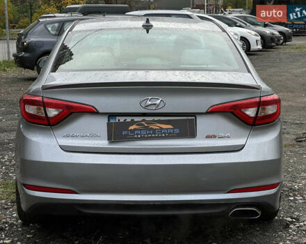 Хендай Соната 2016 в Киеве на Automoto.ua Серый Хендай Соната, объемом двигателя 2.36 л и пробегом 132 тыс. км за 9099 $, фото 4 на Automoto.ua