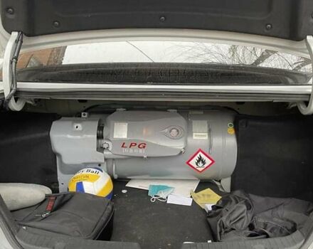 Сірий Хендай Соната, об'ємом двигуна 2 л та пробігом 305 тис. км за 12300 $, фото 3 на Automoto.ua