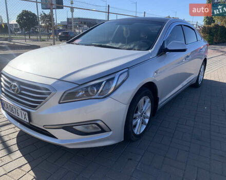 Серый Хендай Соната, объемом двигателя 2 л и пробегом 150 тыс. км за 9800 $, фото 2 на Automoto.ua