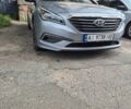 Серый Хендай Соната, объемом двигателя 2 л и пробегом 132 тыс. км за 11900 $, фото 1 на Automoto.ua