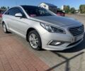 Сірий Хендай Соната, об'ємом двигуна 2 л та пробігом 145 тис. км за 9800 $, фото 1 на Automoto.ua