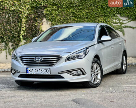 Серый Хендай Соната, объемом двигателя 2 л и пробегом 350 тыс. км за 8700 $, фото 5 на Automoto.ua