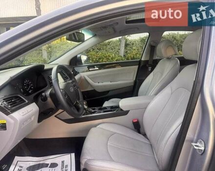 Хендай Соната 2016 в Львове на Automoto.ua Серый Хендай Соната, объемом двигателя 2.36 л и пробегом 146 тыс. км за 3000 $, фото 8 на Automoto.ua