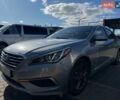 Сірий Хендай Соната, об'ємом двигуна 2.36 л та пробігом 230 тис. км за 10500 $, фото 1 на Automoto.ua