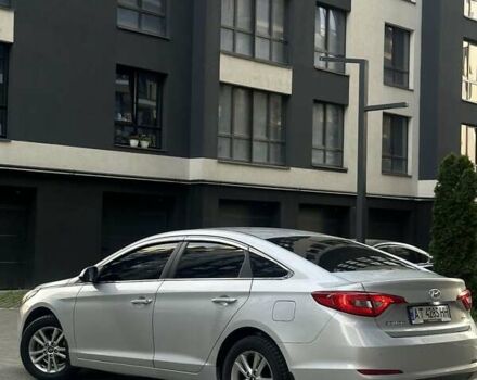 Серый Хендай Соната, объемом двигателя 2 л и пробегом 381 тыс. км за 8300 $, фото 6 на Automoto.ua