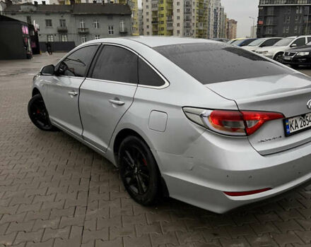 Серый Хендай Соната, объемом двигателя 2 л и пробегом 290 тыс. км за 8900 $, фото 7 на Automoto.ua