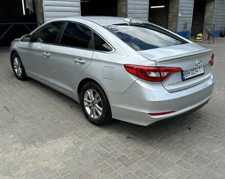 Сірий Хендай Соната, об'ємом двигуна 2.4 л та пробігом 155 тис. км за 10900 $, фото 4 на Automoto.ua