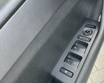 Сірий Хендай Соната, об'ємом двигуна 2 л та пробігом 250 тис. км за 12000 $, фото 7 на Automoto.ua