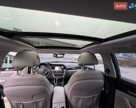 Серый Хендай Соната, объемом двигателя 2 л и пробегом 135 тыс. км за 14950 $, фото 9 на Automoto.ua