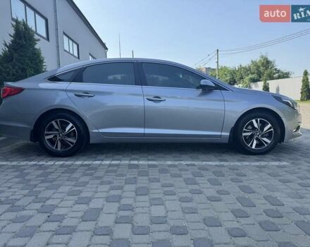 Серый Хендай Соната, объемом двигателя 2.36 л и пробегом 89 тыс. км за 14200 $, фото 4 на Automoto.ua