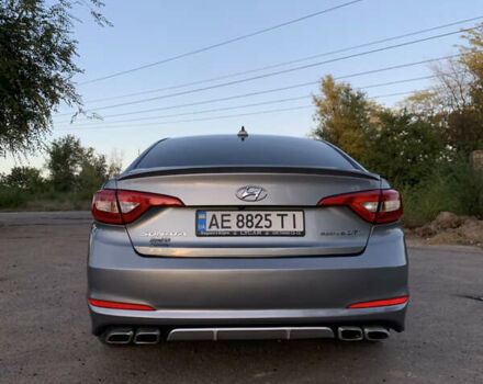 Серый Хендай Соната, объемом двигателя 2 л и пробегом 154 тыс. км за 11200 $, фото 4 на Automoto.ua