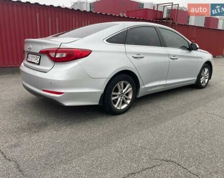 Серый Хендай Соната, объемом двигателя 2 л и пробегом 360 тыс. км за 8399 $, фото 3 на Automoto.ua