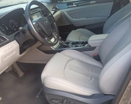 Сірий Хендай Соната, об'ємом двигуна 2 л та пробігом 116 тис. км за 14300 $, фото 10 на Automoto.ua