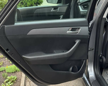 Серый Хендай Соната, объемом двигателя 2.4 л и пробегом 82 тыс. км за 17000 $, фото 27 на Automoto.ua