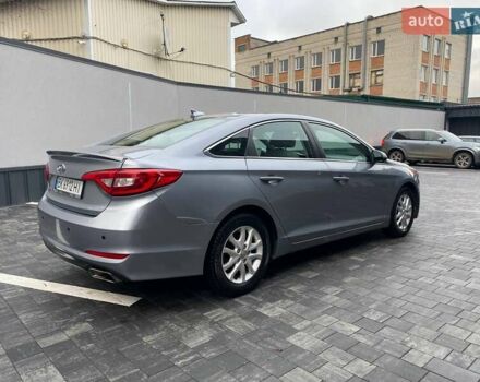 Серый Хендай Соната, объемом двигателя 2.36 л и пробегом 177 тыс. км за 10950 $, фото 6 на Automoto.ua