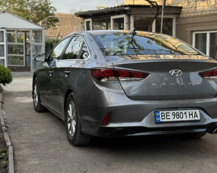 Серый Хендай Соната, объемом двигателя 2.4 л и пробегом 82 тыс. км за 17000 $, фото 4 на Automoto.ua