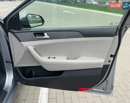 Сірий Хендай Соната, об'ємом двигуна 2.4 л та пробігом 167 тис. км за 8900 $, фото 51 на Automoto.ua