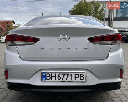 Серый Хендай Соната, объемом двигателя 2 л и пробегом 165 тыс. км за 12900 $, фото 26 на Automoto.ua