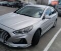 Сірий Хендай Соната, об'ємом двигуна 2.36 л та пробігом 108 тис. км за 12200 $, фото 1 на Automoto.ua