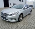 Сірий Хендай Соната, об'ємом двигуна 2 л та пробігом 377 тис. км за 9900 $, фото 1 на Automoto.ua