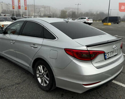 Серый Хендай Соната, объемом двигателя 2.36 л и пробегом 187 тыс. км за 9500 $, фото 5 на Automoto.ua