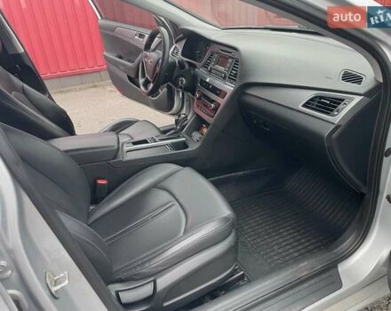 Серый Хендай Соната, объемом двигателя 2 л и пробегом 360 тыс. км за 8399 $, фото 11 на Automoto.ua