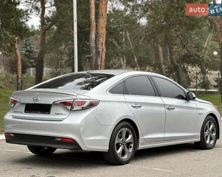 Сірий Хендай Соната, об'ємом двигуна 2 л та пробігом 140 тис. км за 14300 $, фото 15 на Automoto.ua