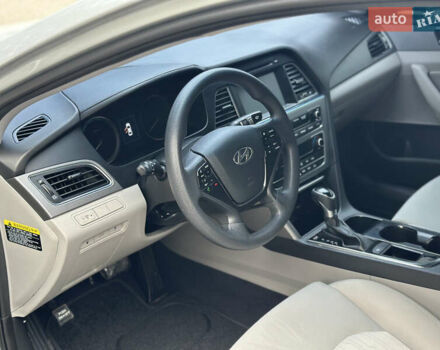 Сірий Хендай Соната, об'ємом двигуна 2 л та пробігом 140 тис. км за 14300 $, фото 27 на Automoto.ua