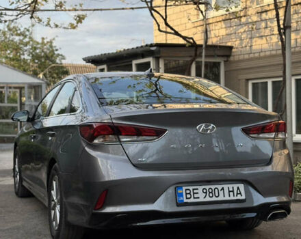 Серый Хендай Соната, объемом двигателя 2.4 л и пробегом 82 тыс. км за 17000 $, фото 5 на Automoto.ua