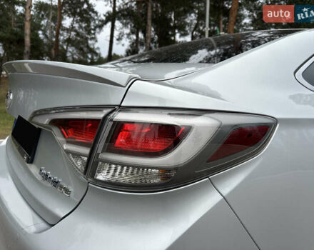 Сірий Хендай Соната, об'ємом двигуна 2 л та пробігом 140 тис. км за 14300 $, фото 20 на Automoto.ua