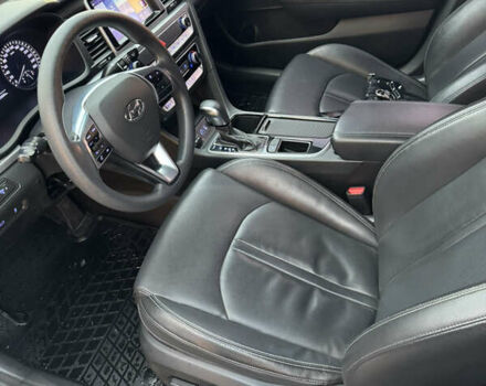 Хендай Соната 2017 в Киеве на Automoto.ua Серый Хендай Соната, объемом двигателя 2 л и пробегом 338 тыс. км за 12700 $, фото 20 на Automoto.ua