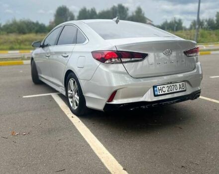 Серый Хендай Соната, объемом двигателя 2.36 л и пробегом 106 тыс. км за 13000 $, фото 4 на Automoto.ua