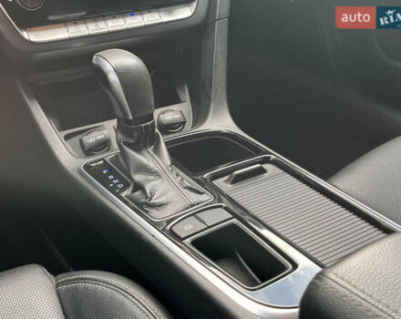 Серый Хендай Соната, объемом двигателя 2 л и пробегом 165 тыс. км за 12900 $, фото 36 на Automoto.ua