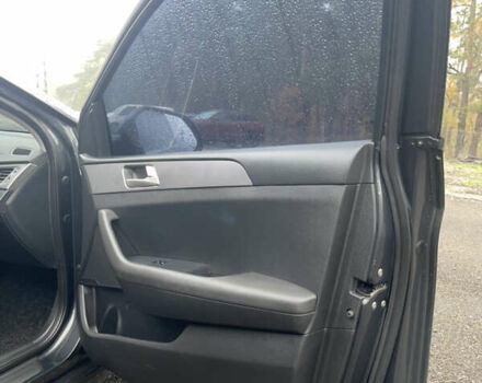 Серый Хендай Соната, объемом двигателя 2 л и пробегом 192 тыс. км за 12900 $, фото 43 на Automoto.ua