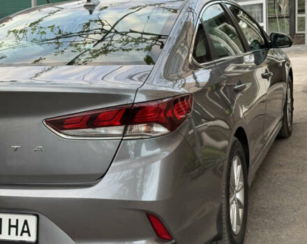 Серый Хендай Соната, объемом двигателя 2.4 л и пробегом 82 тыс. км за 17000 $, фото 18 на Automoto.ua