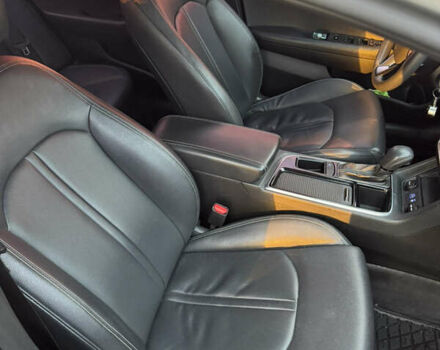 Хендай Соната 2017 в Киеве на Automoto.ua Серый Хендай Соната, объемом двигателя 2 л и пробегом 338 тыс. км за 12700 $, фото 24 на Automoto.ua